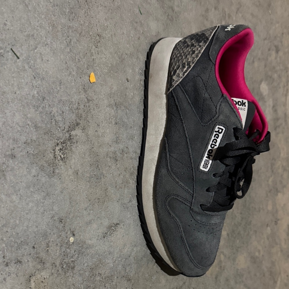Reebok Black and Pink Athletic Shoes